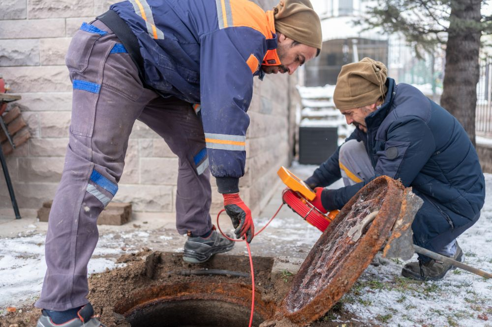 Signs You Urgently Need a Sewer Cleaning Service in Malmö (Don’t Wait!)